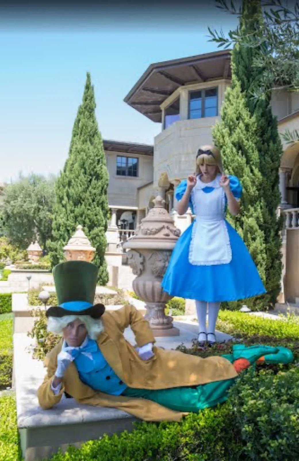 Mad Scientist – Wonderland party character in San Jose