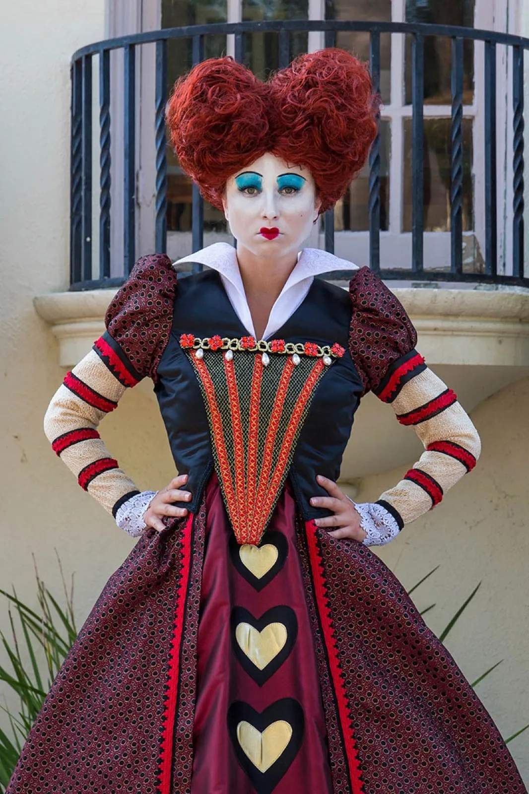Red Queen – Wonderland party character in San Jose